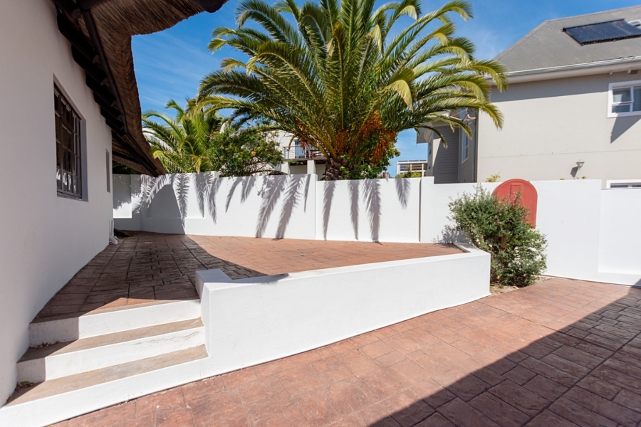 5 Bedroom Property for Sale in Myburgh Park Western Cape